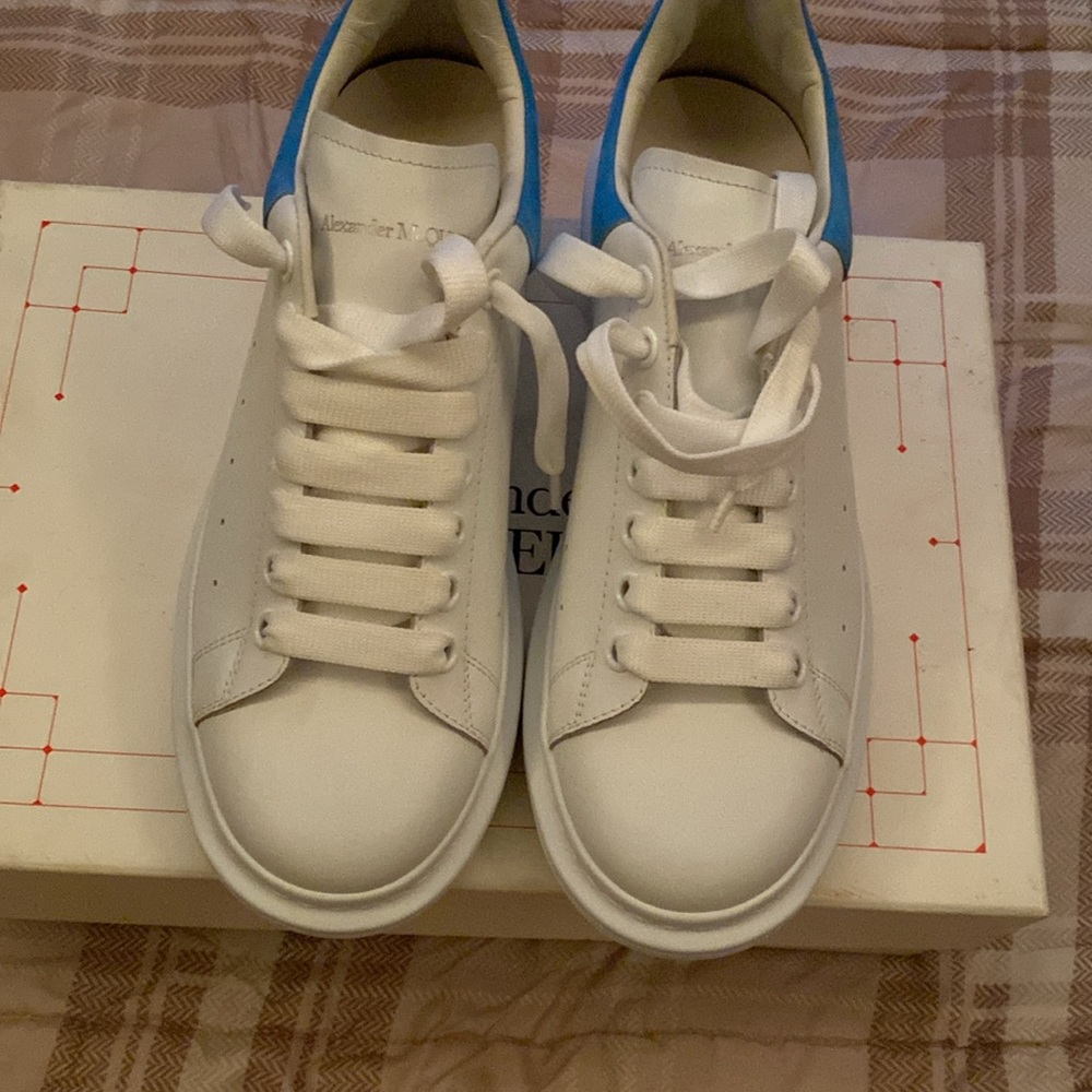 Shoes - Picture 3 of 5